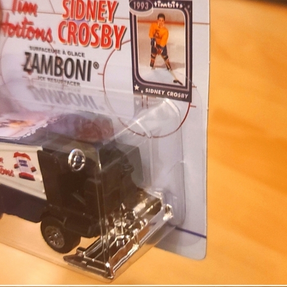 Sidney Crosby Zamboni - Picture 4 of 5